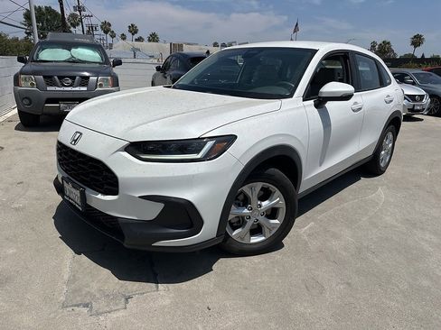 Used 2024 Honda HR-V LX image 3