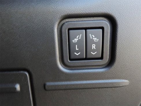 New 2026 GMC Hummer EV SUV image 16