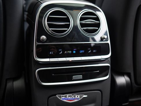 Used 2020 Mercedes-Benz S 560 4MATIC Sedan w/ Premium Package image 26