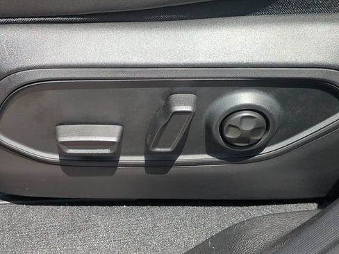 New 2026 Jeep Grand Cherokee Limited RWD image 21
