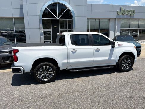 Used 2022 Chevrolet Silverado 1500 RST AWD/4WD image 3