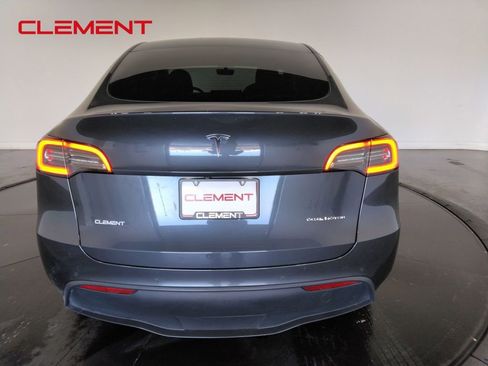 Used 2021 Tesla Model Y Long Range image 7