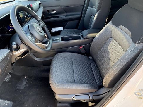 New 2026 Nissan Kicks SV image 18