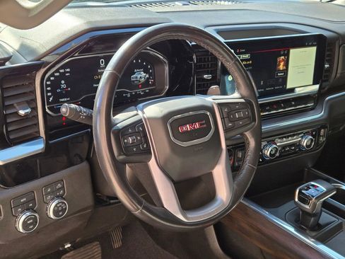 Used 2022 GMC Sierra 1500 SLT w/ SLT Premium Plus Package image 24