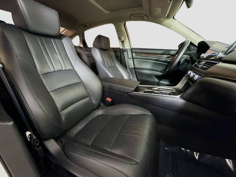 Used 2019 Honda Accord EX-L image 29