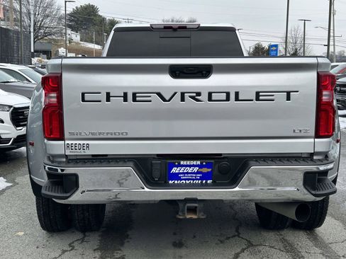 Used 2021 Chevrolet Silverado 3500 LTZ w/ LTZ Convenience Package image 4