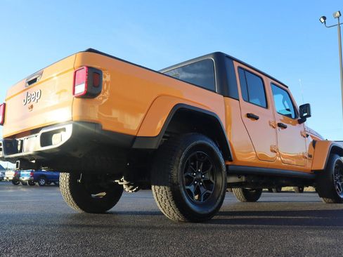 Used 2021 Jeep Gladiator Sport image 18