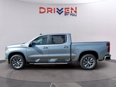 New 2026 Chevrolet Silverado 1500 LT image 2