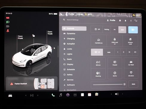 Used 2023 Tesla Model 3 Standard Range image 6