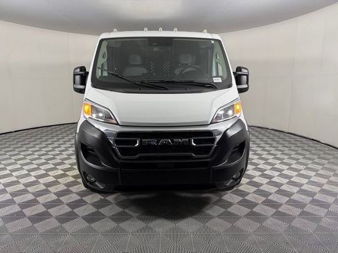 Used 2025 RAM ProMaster 2500 w/ U-Haul Equipment Group FWD image 3