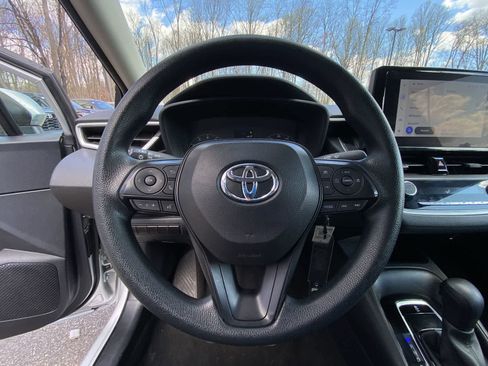 Used 2024 Toyota Corolla LE FWD image 28