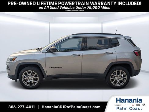 Used 2022 Jeep Compass Latitude AWD/4WD image 6