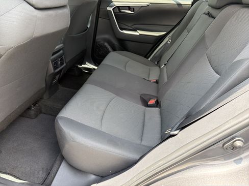 Certified 2024 Toyota RAV4 XLE FWD image 31