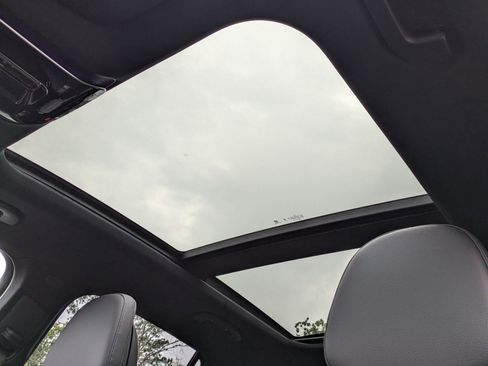 Certified 2025 Mercedes-Benz GLC 300 4MATIC image 20