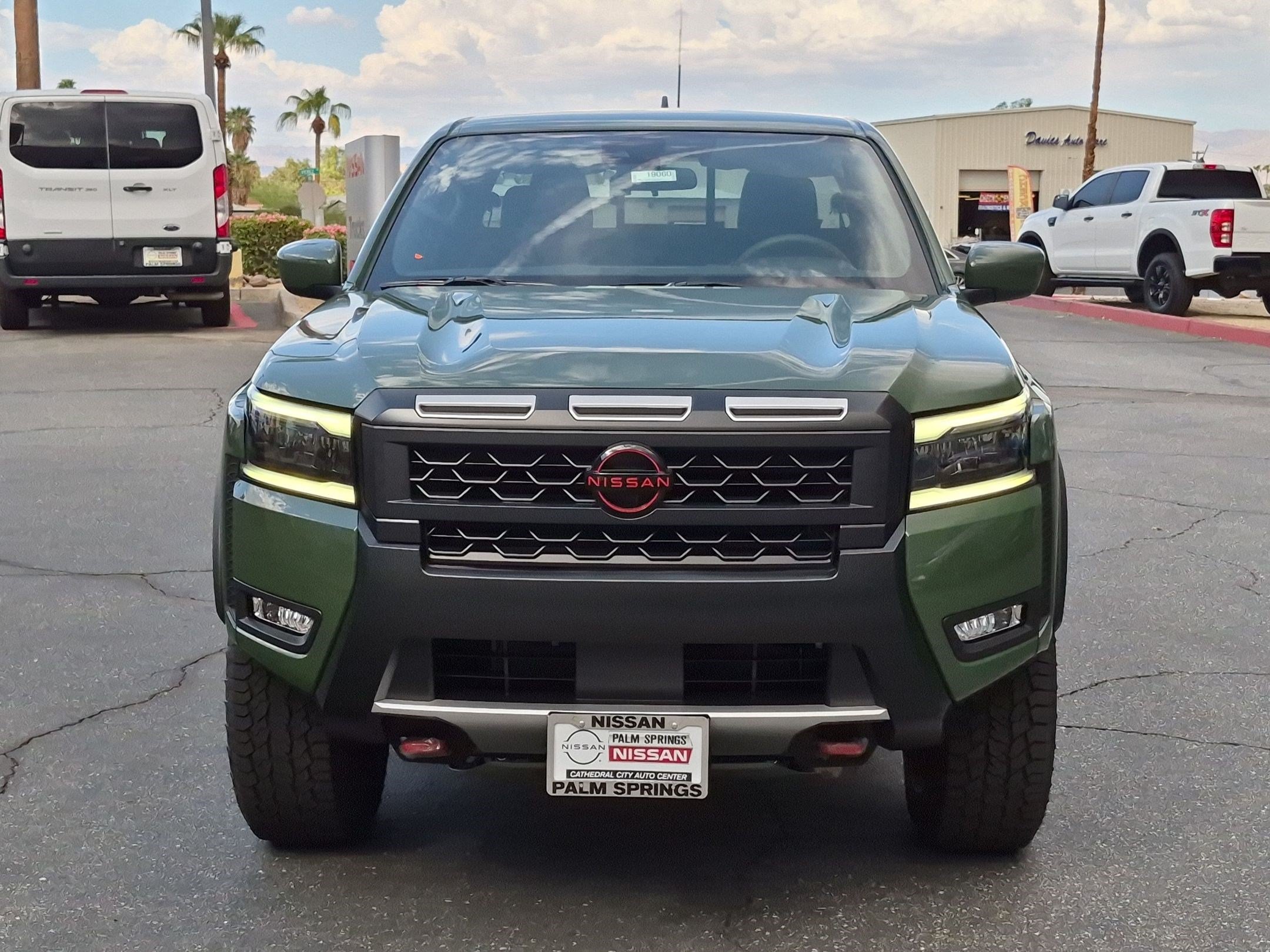 New 2027 Nissan Frontier PRO-4X w/ Tow Package AWD/4WD image 7