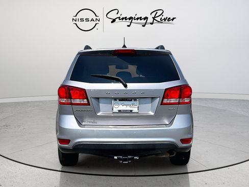 Used 2015 Dodge Journey SXT w/ Flexible Seating Group FWD image 5