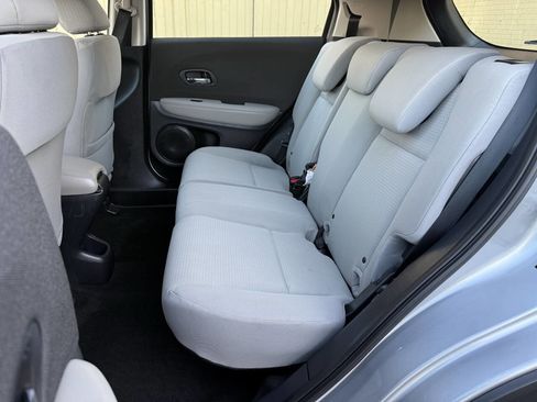 Used 2020 Honda HR-V LX image 19