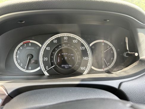 Used 2016 Honda Accord Touring image 14
