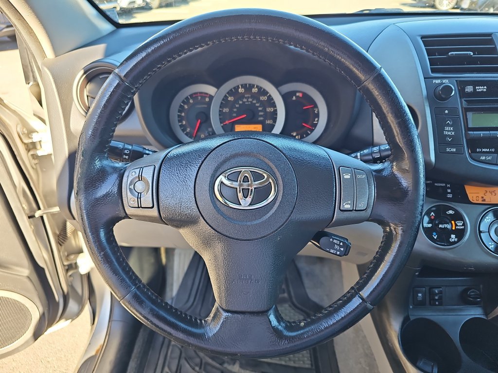 Used 2009 Toyota RAV4 Limited AWD/4WD image 16