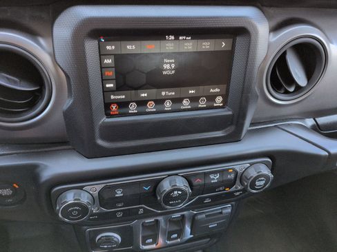 Used 2022 Jeep Wrangler Sport S AWD/4WD image 16