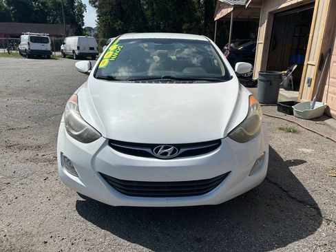 Used 2012 Hyundai Elantra GLS w/ Preferred Pkg 3 FWD image 4