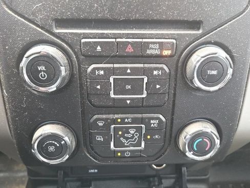 Used 2014 Ford F150 XLT w/ Equipment Group 302A Luxury AWD/4WD image 28