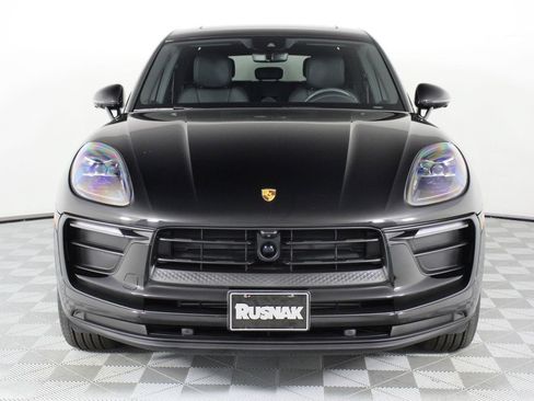 Certified 2026 Porsche Macan AWD/4WD image 10