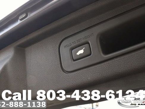 Used 2023 Honda Odyssey Elite image 18