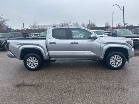 New 2026 Toyota Tacoma SR5 AWD/4WD image 8