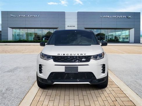 Certified 2025 Land Rover Discovery Sport Dynamic SE image 2