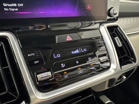 Used 2023 Kia Sorento SX FWD image 26
