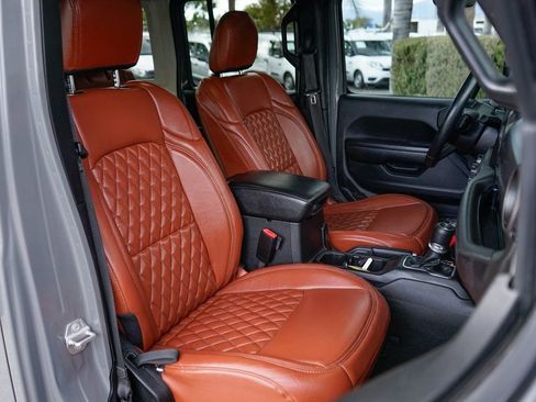 Used 2021 Jeep Wrangler Unlimited Sport image 38