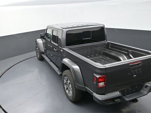New 2025 Jeep Gladiator Sport w/ Premium Package image 13