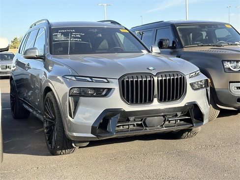 Certified 2024 BMW X7 xDrive40i w/ M Sport Package image 3