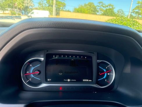 Used 2021 Honda Pilot Touring image 5