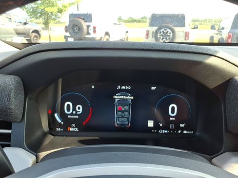 Used 2026 Ford Explorer Active RWD image 19