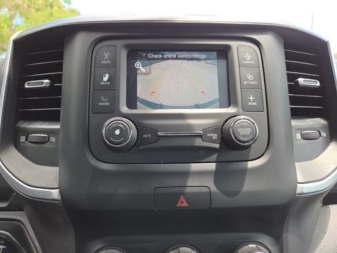 Used 2021 RAM 1500 Big Horn RWD image 35