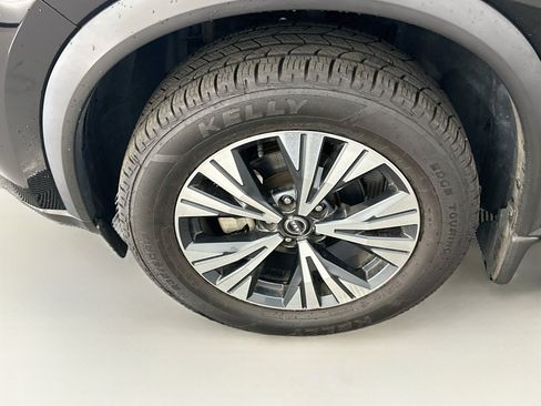 Used 2023 Nissan Rogue SV w/ SV Premium B Package AWD/4WD image 11