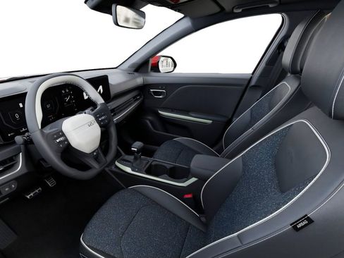 New 2025 Kia K4 GT-Line w/ GT-Line Premium Package image 17