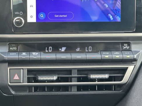 Used 2025 Toyota Camry LE image 14