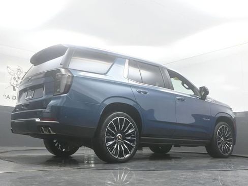 Used 2025 Chevrolet Tahoe High Country AWD/4WD image 35