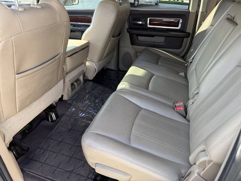 Used 2010 Dodge Ram 3500 Truck Laramie w/ Chrome Accents Group RWD image 34
