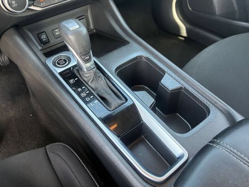 Used 2025 Nissan Sentra SV FWD image 39