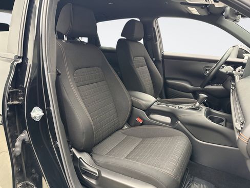 Used 2024 Honda HR-V Sport image 16