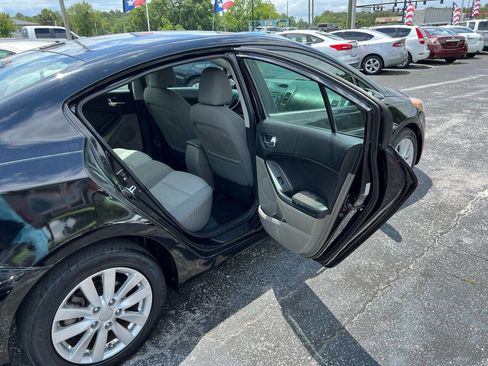 Used 2014 Kia Forte EX image 11