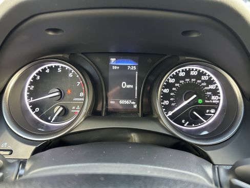 Certified 2024 Toyota Camry SE image 23