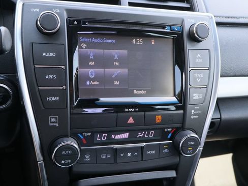 Used 2016 Toyota Camry XSE w/ Advanced Technology Package FWD image 15