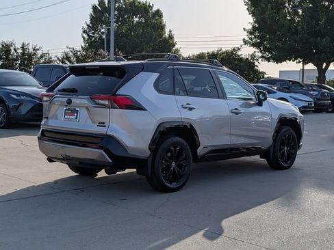 Used 2023 Toyota RAV4 XSE AWD/4WD image 6