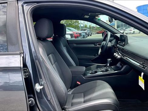 Used 2025 Honda Civic Sport image 28