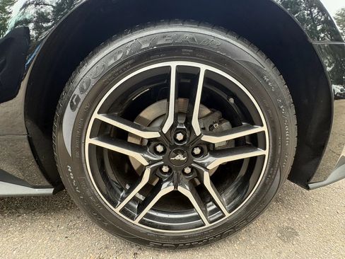 Used 2018 Ford Mustang GT RWD image 39